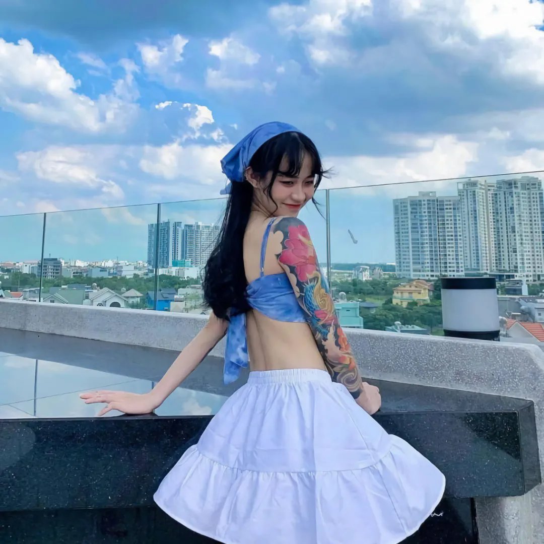 夹缝中活着，小春
